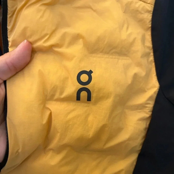 ! On Running Climate Jacket mango black sz M - Picture 6 of 9